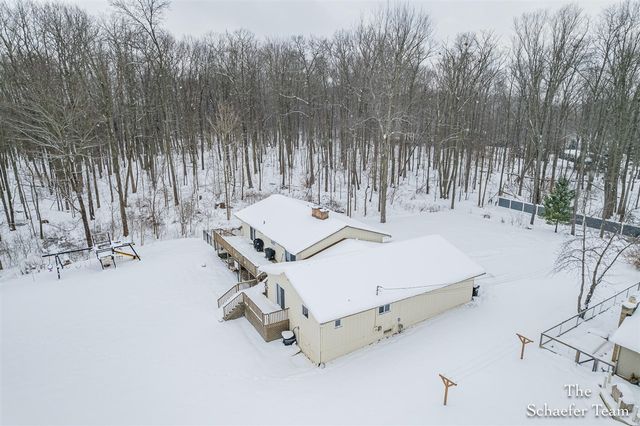 8610 Dygert Drive, Alto, MI 49302