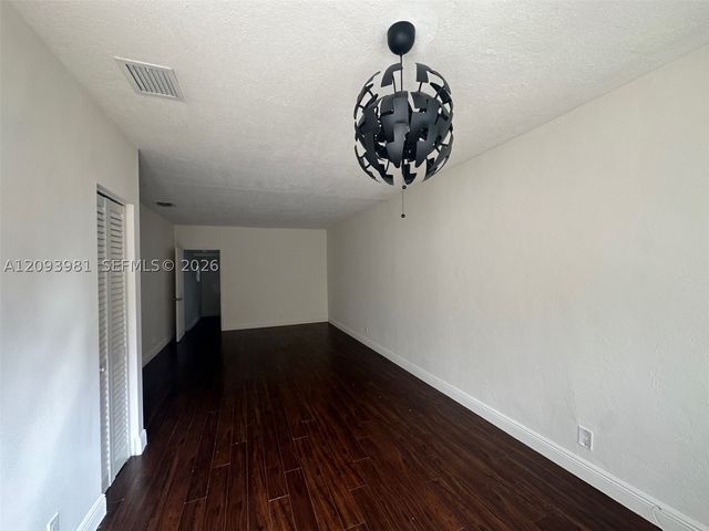 565 NE 65th St 2, Miami, FL 33138