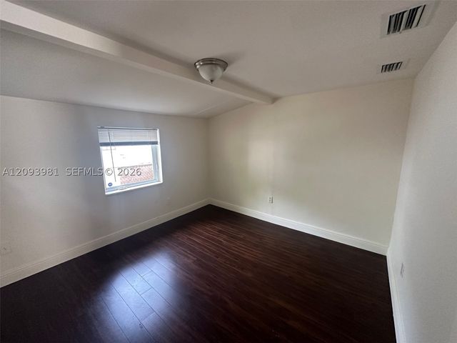 565 NE 65th St 2, Miami, FL 33138