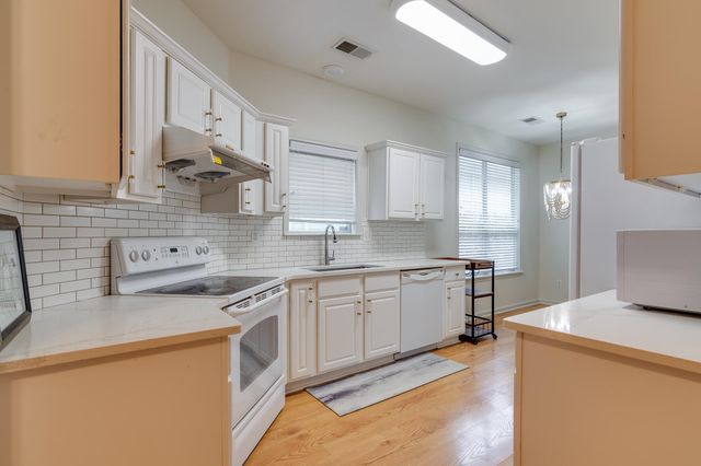 1415 DOWN RIVER DR, Memphis, TN 38103