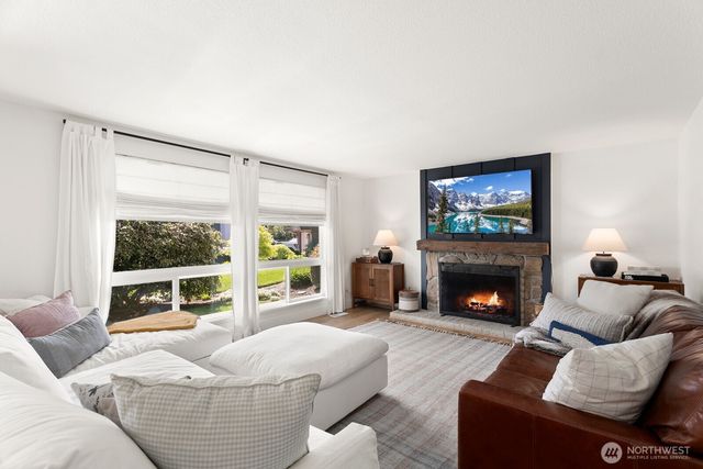 14218 SE 163rd Place, Renton, WA 98058