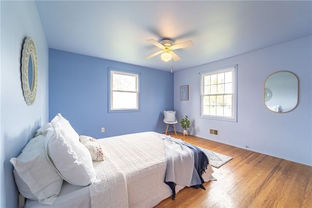 24 Masthead Way, Henrietta, NY 14622