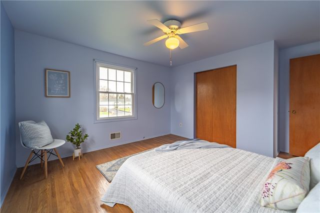 24 Masthead Way, Henrietta, NY 14622