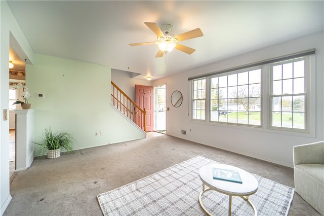 24 Masthead Way, Henrietta, NY 14622