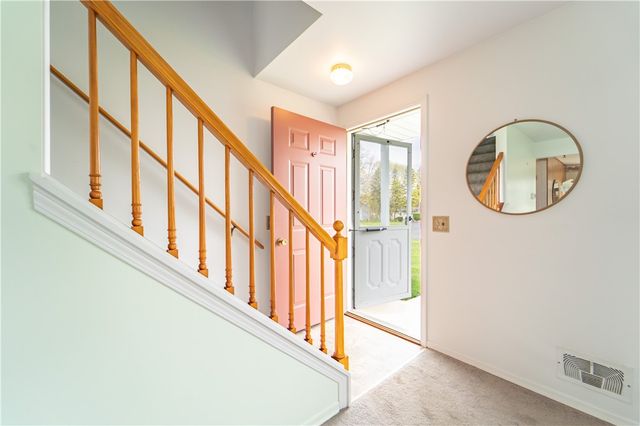 24 Masthead Way, Henrietta, NY 14622