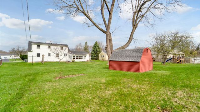 24 Masthead Way, Henrietta, NY 14622