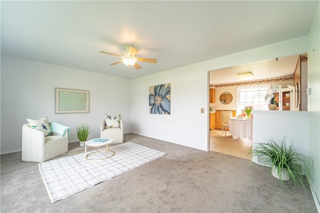 24 Masthead Way, Henrietta, NY 14622