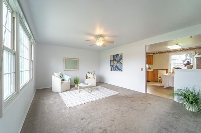 24 Masthead Way, Henrietta, NY 14622