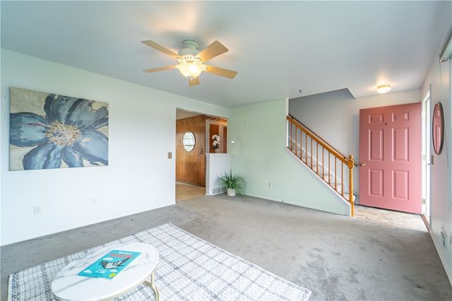 24 Masthead Way, Henrietta, NY 14622