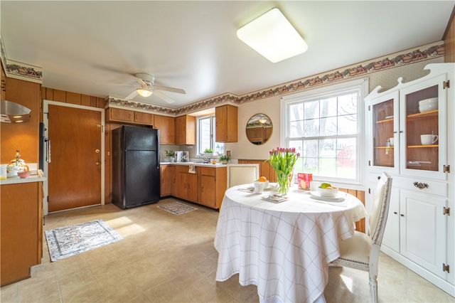 24 Masthead Way, Henrietta, NY 14622