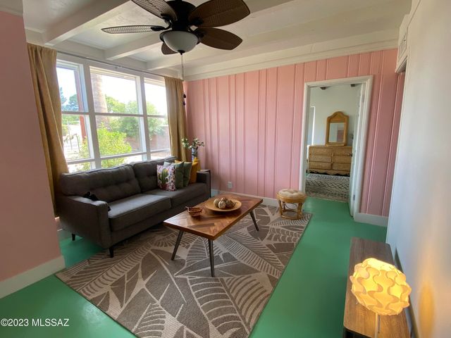 2231 N Swan Road, Tucson, AZ 85712