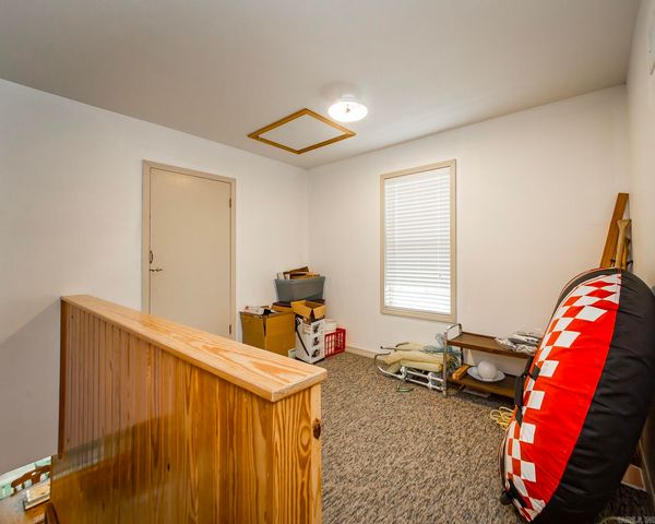 143 Hurricane Dr., Greers Ferry, AR 72067