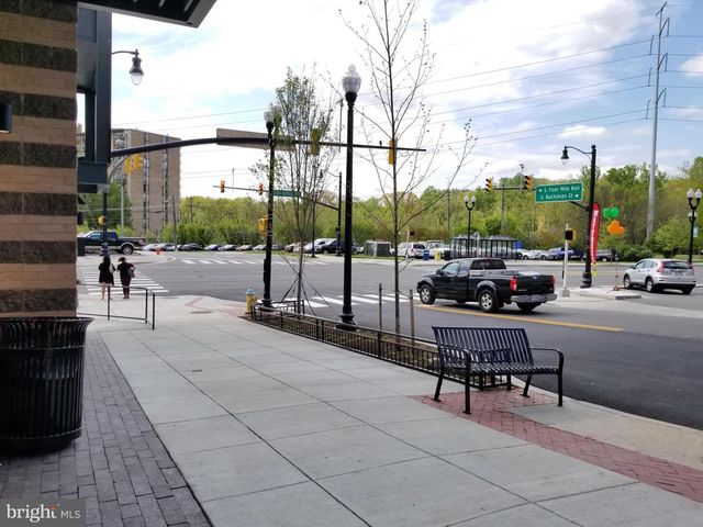 989 S BUCHANAN ST #320, Arlington, VA 22204