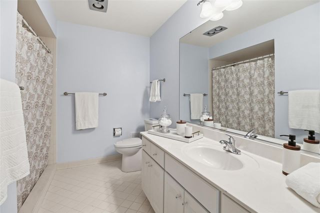 7427 CARNOUSTIE DRIVE 7A, Sarasota, FL 34238