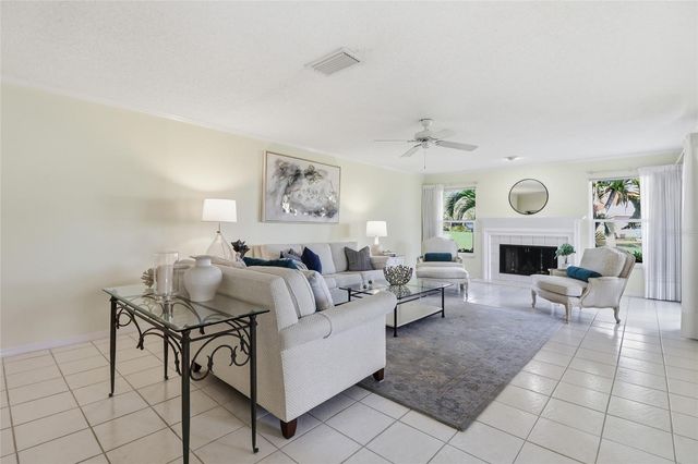 7427 CARNOUSTIE DRIVE 7A, Sarasota, FL 34238
