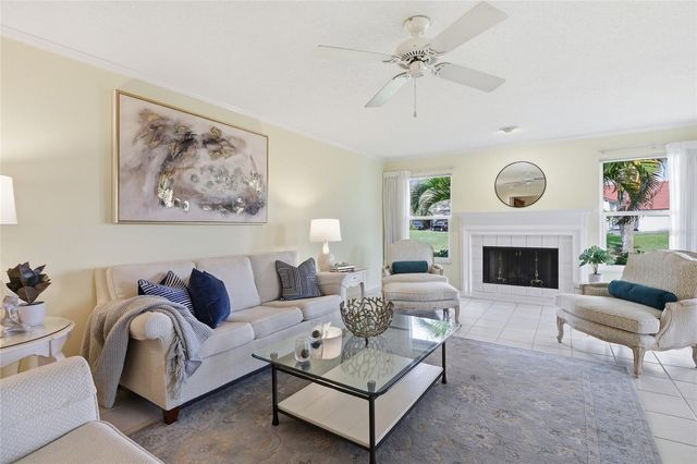 7427 CARNOUSTIE DRIVE 7A, Sarasota, FL 34238