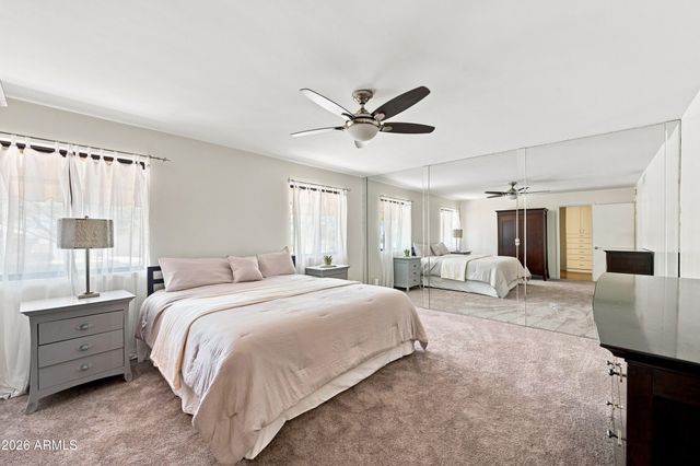 3827 E MERCER Lane, Phoenix, AZ 85028