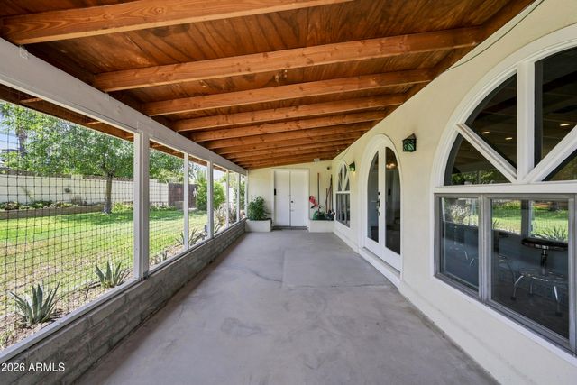 3827 E MERCER Lane, Phoenix, AZ 85028
