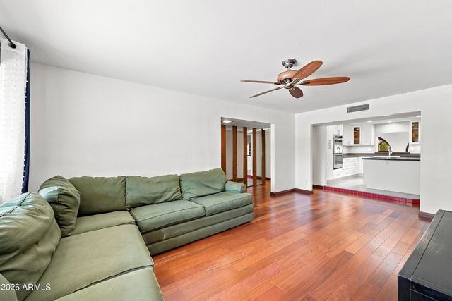 3827 E MERCER Lane, Phoenix, AZ 85028
