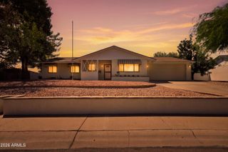 3827 E MERCER Lane, Phoenix, AZ 85028