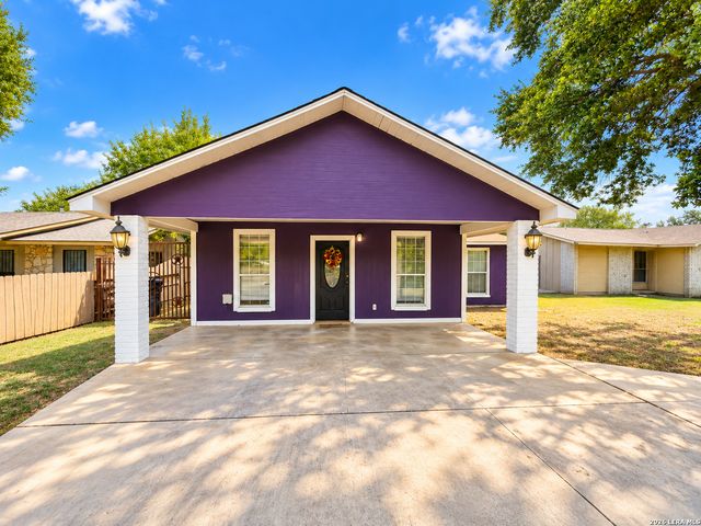 5111 GRAY BUFFALO DR, San Antonio, TX 78242