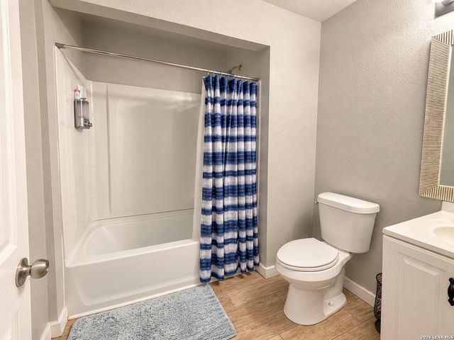 5111 GRAY BUFFALO DR, San Antonio, TX 78242