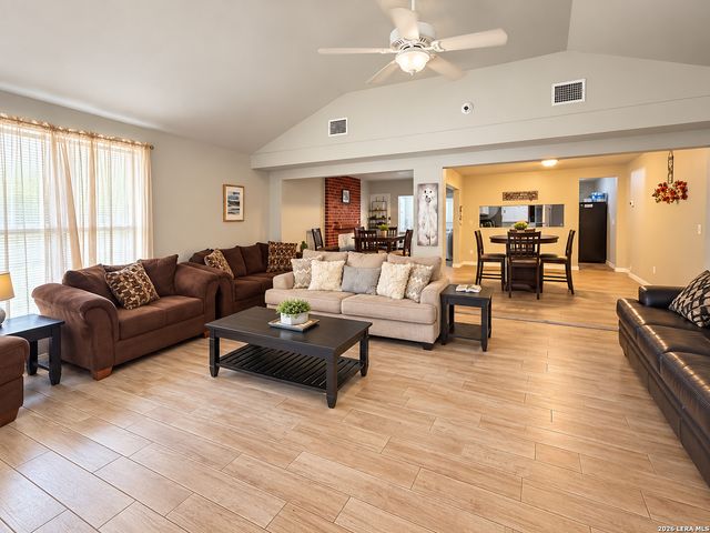 5111 GRAY BUFFALO DR, San Antonio, TX 78242