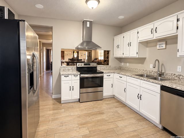 5111 GRAY BUFFALO DR, San Antonio, TX 78242