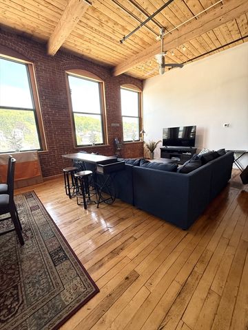 1 Envelope Ter 309, Worcester, MA 01604