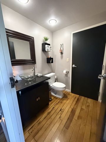 1 Envelope Ter 309, Worcester, MA 01604