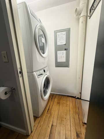 1 Envelope Ter 309, Worcester, MA 01604