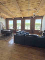 1 Envelope Ter 309, Worcester, MA 01604