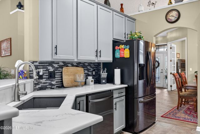 13863 DEVAN LEE Drive E, Jacksonville, FL 32226