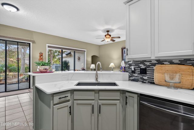 13863 DEVAN LEE Drive E, Jacksonville, FL 32226