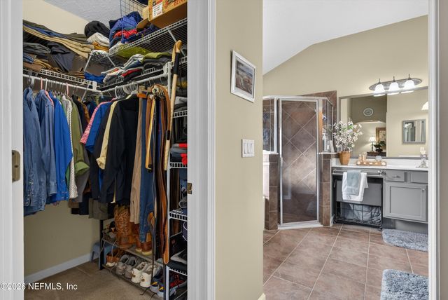 13863 DEVAN LEE Drive E, Jacksonville, FL 32226