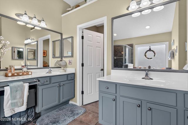 13863 DEVAN LEE Drive E, Jacksonville, FL 32226