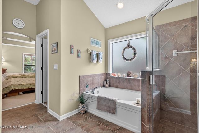 13863 DEVAN LEE Drive E, Jacksonville, FL 32226