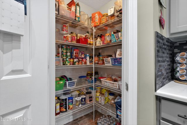 13863 DEVAN LEE Drive E, Jacksonville, FL 32226