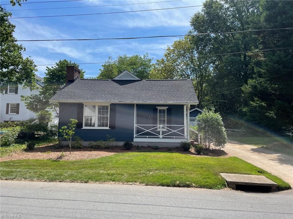 325 N Avalon Road, Winston-salem, NC 27104