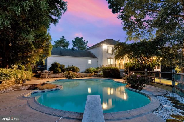 806 HICKORY VALE LN, Great Falls, VA 22066