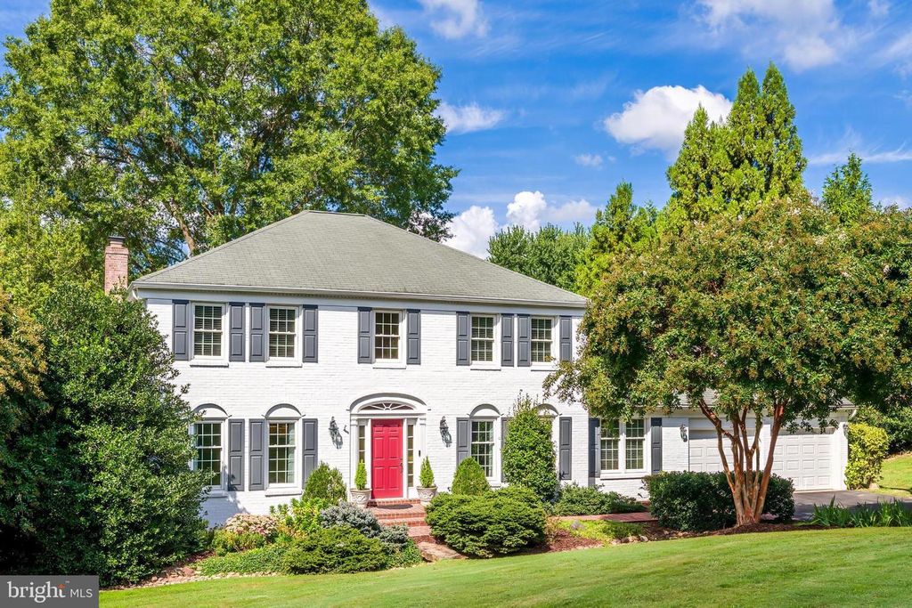 806 HICKORY VALE LN, Great Falls, VA 22066