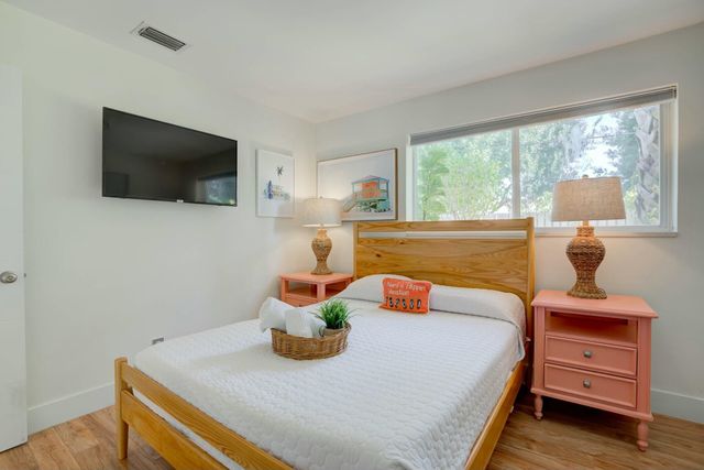 547 Marlin Road, North Palm Beach, FL 33408