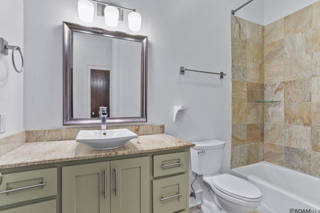 13579 Bluff Point Dr, Geismar, LA 70734