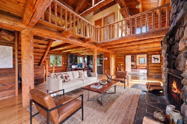 22231 NAHANT RD, Lead, SD 57754