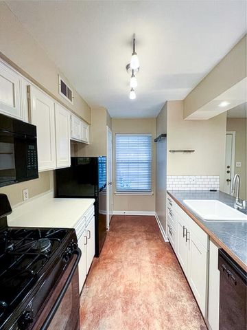 1240 BARTON HILLS DR 111, Austin, TX 78704