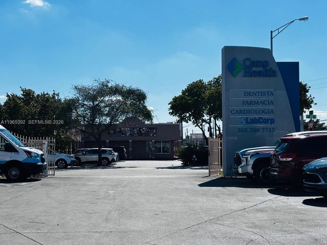 4201 Palm Avenue, Hialeah, FL 33012