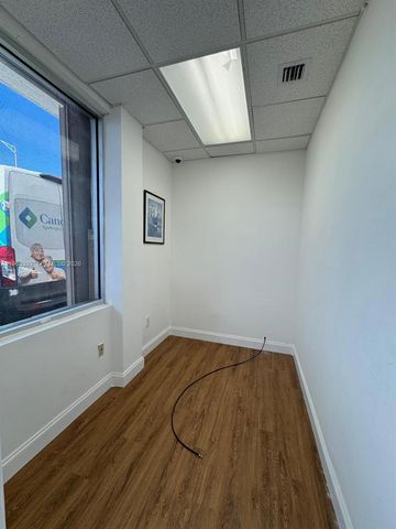 4201 Palm Avenue, Hialeah, FL 33012
