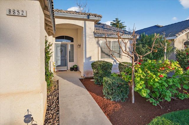 8652 N Sierra Vista Avenue, Fresno, CA 93720