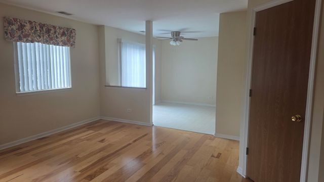 1348 S Lorraine Road E, Wheaton, IL 60187