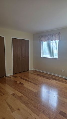 1348 S Lorraine Road E, Wheaton, IL 60187